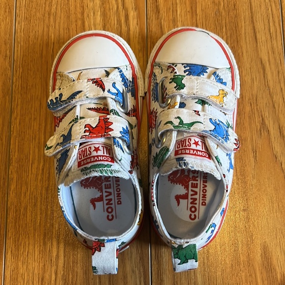 Converse Chuck Taylor All Star Toddler Boys' Dinosaur Low Top Sneakers - Picture 2 of 8